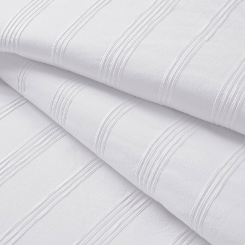 de literie pour grand lit deux pièces, polyester rayé tissé, conception minimaliste moderne pour le confort de la chambre à coucher