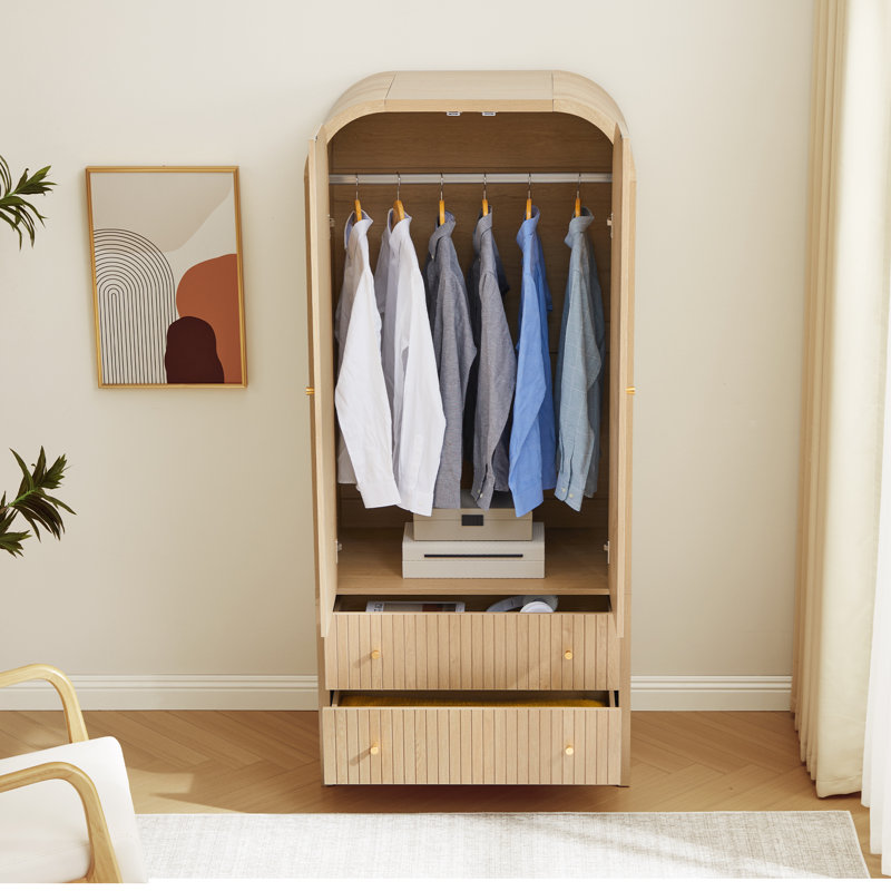 Armoire, Naturel