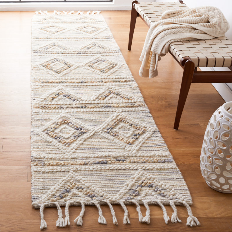 Natura Hand Loomed Wool/Jute/Cotton Geometric Rug in Ivory/Gray, Runner 2'3" x 9'