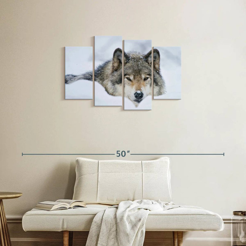 Loup dans la neige, H 22 po x l 36 po