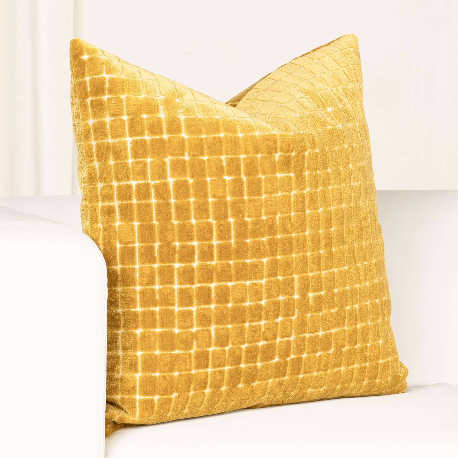 Throw Pillow, Feather, Amber, 26" x 26"