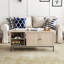 Table basse moderne avec 4 portes coulissantes, conception élégante en placage tissé et armoire de rangement, motif en bois symétrique