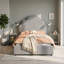 Bed-618586454