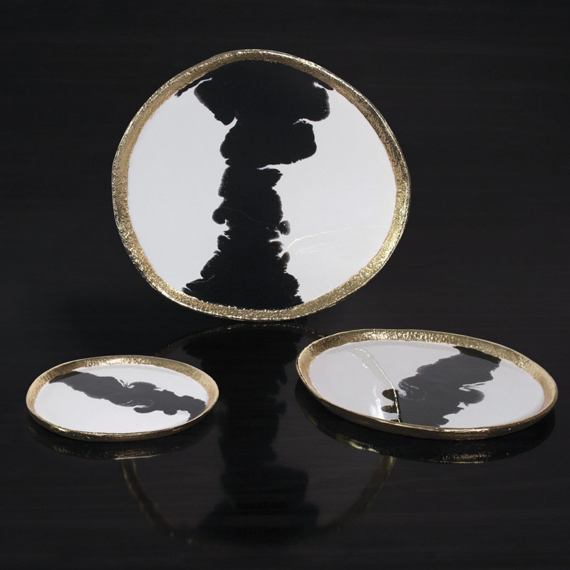 Bianco Nero Small Round Platter, 0.75" H x 9.25" W x 8.5" D