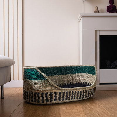 Striped Polyester Pet Bed