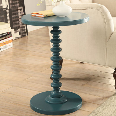 Table d'appoint ronde en bois bleu sarcelle, piédestal, élégance intemporelle, différents espaces, peu encombrant, finition des objets décoratifs, piédestal tourné, esthétique, petites pièces, idéal pour les livres