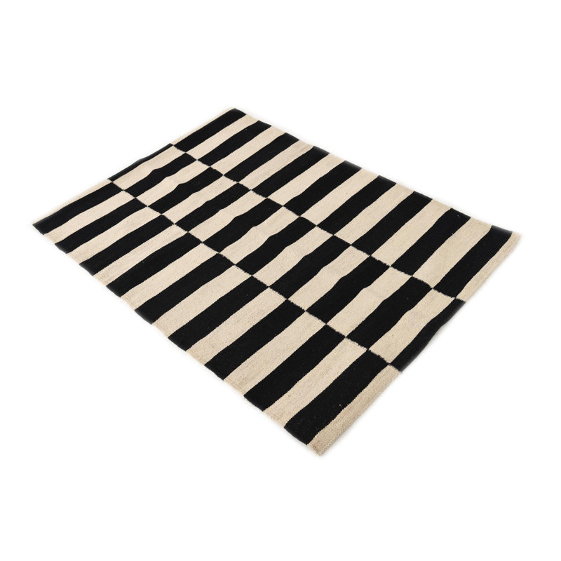 Tapis noir et blanc Osbourne