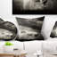 Cheval blanc sous un ciel de tonnerre - coussin imprimé animal-29516478-29516482