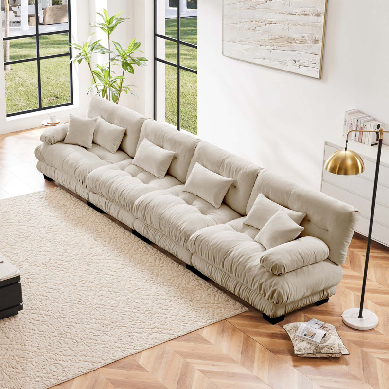 Canapé modulaire confortable et élégant idéal pour divers espaces de vie avec un agencement flexible et une qualité durable