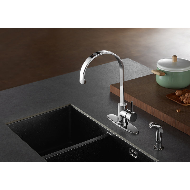 Robinet de cuisine à fixation sur comptoir à 2 trous avec douchette latérale Kingston Brass Concord, Chrome poli