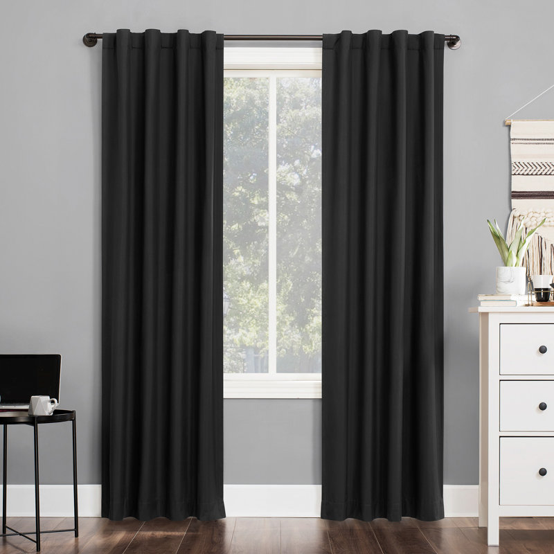 Rideau 100% thermique occultant avec passe-tringle et passe-tringle - Basics by Wayfair ™, L 40 po x L 63 po, Gris anthracite