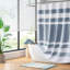 1 rideau de douche 36 x 72 po avec traitement 3M bleu foncé