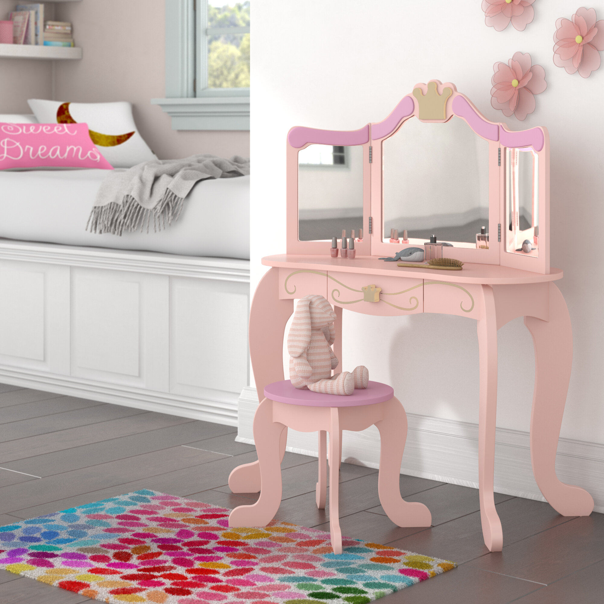Mirror design of wood for rooms of child