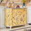 Armoire décorative française avec fleurs peintes