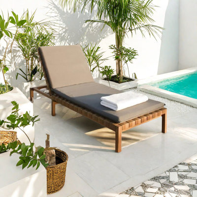 Chaise longue d'extérieur en teck