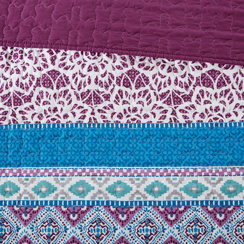 Merewen Reversible Quilt Set with Throw Pillows, Full/Queen Quilt + 3 Additional Pieces
