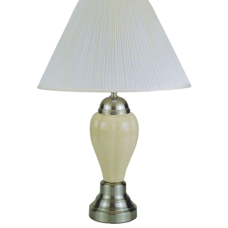 Lampe de table haute 27 po en céramique, en forme d'urne avec finition argent / ivoire, abat-jour en lin, Blanc, Beige
