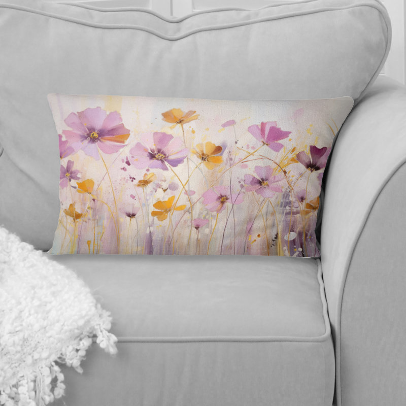Coussin rose à motif de fleurs sauvages fantaisistes II - Abstract Botanicals