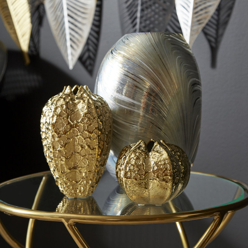 Pores Glass Table Vase
