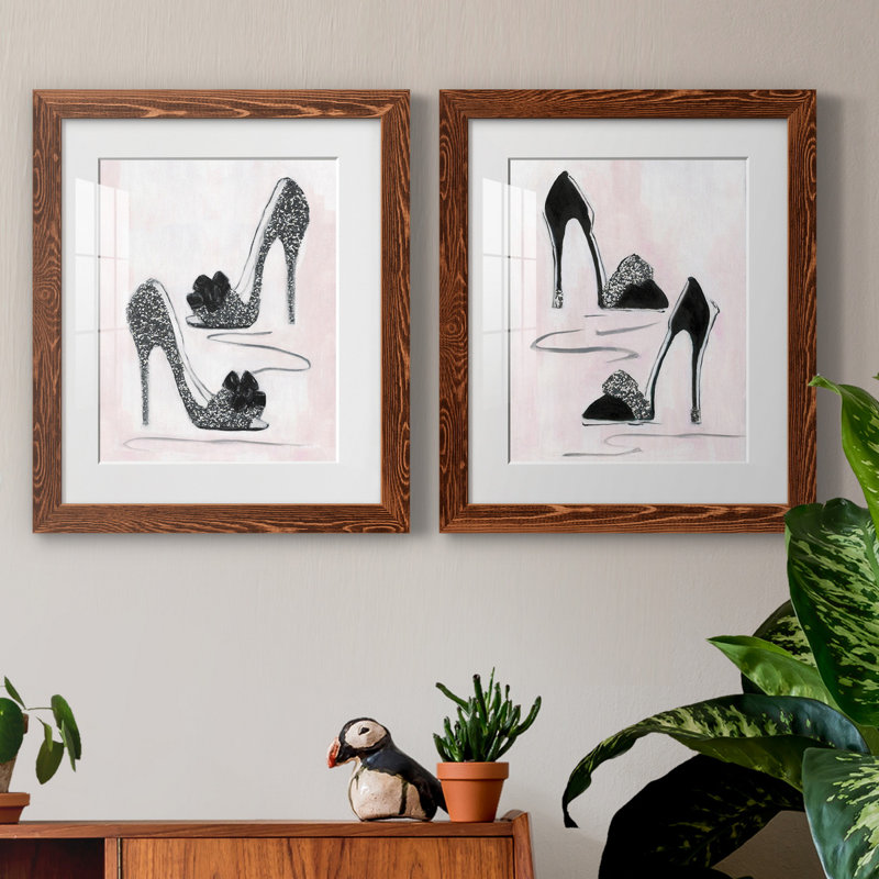 Shoes That Dazzle I - Ensemble de 2 reproductions d'art, H 20 po x l 17 po x P 1 po, Papier avec cadre érable, Blanc