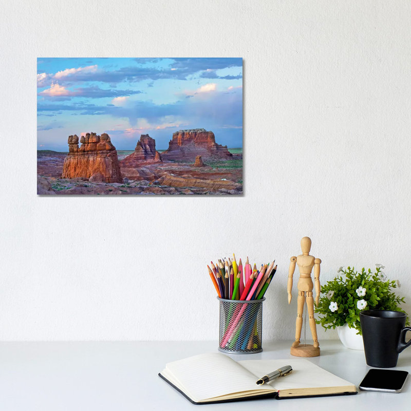 Eroded Buttes in Desert, Bryce Canyon National Park 1 Piece Wrapped Canvas Wall Art, 20.32 cm H x 30.48 cm W