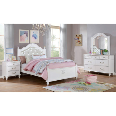 Chinna 4 Piece Leatherette And Wood Twin Bedroon Set In White