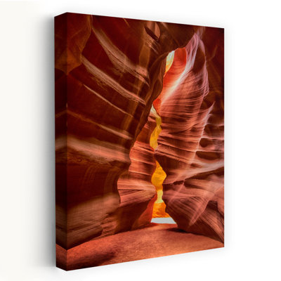 Deux flammes vibrantes, paysage contemporain abstrait, art naturel