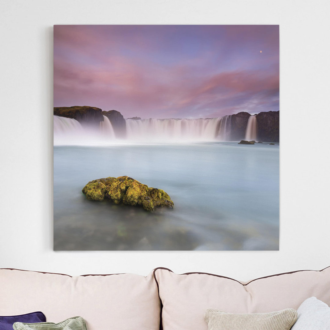 Leinwandbild Goafoss und der Mond