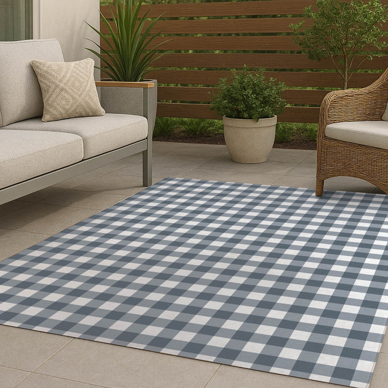 Proper Gingham Non-Slip Outdoor Rug, Rectangle 2' x 3'