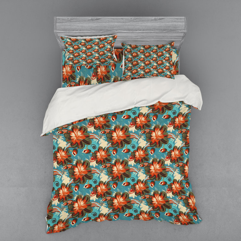 Farmhouse / Country Floral Duvet Cover, Queen Duvet Cover + 3 Additional Pieces