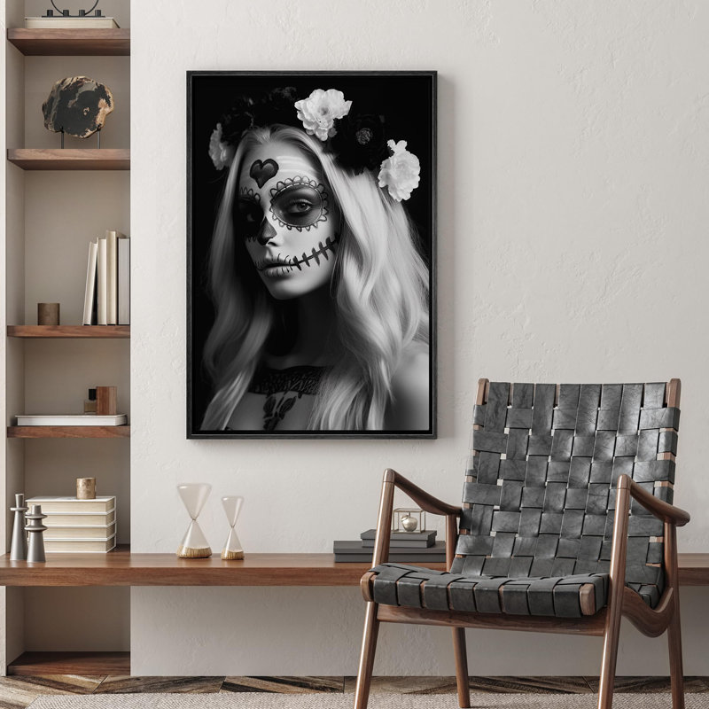 A Skull Face and Flowers Horror, H 24 po x l 16 po, Cadre flottant noir