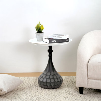Table basse d'appoint en métal, table à piédestal pour le salon, texture martelée à la main, blanc et noir