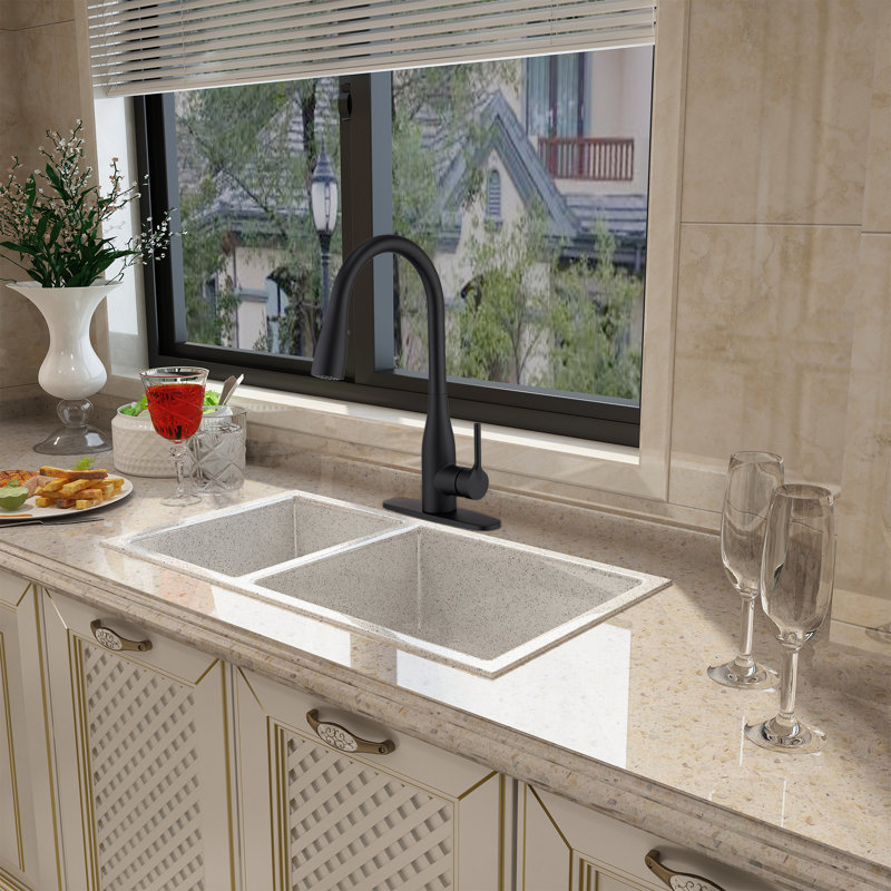 Mondawe Pull Down Kitchen Faucet, Matte Black