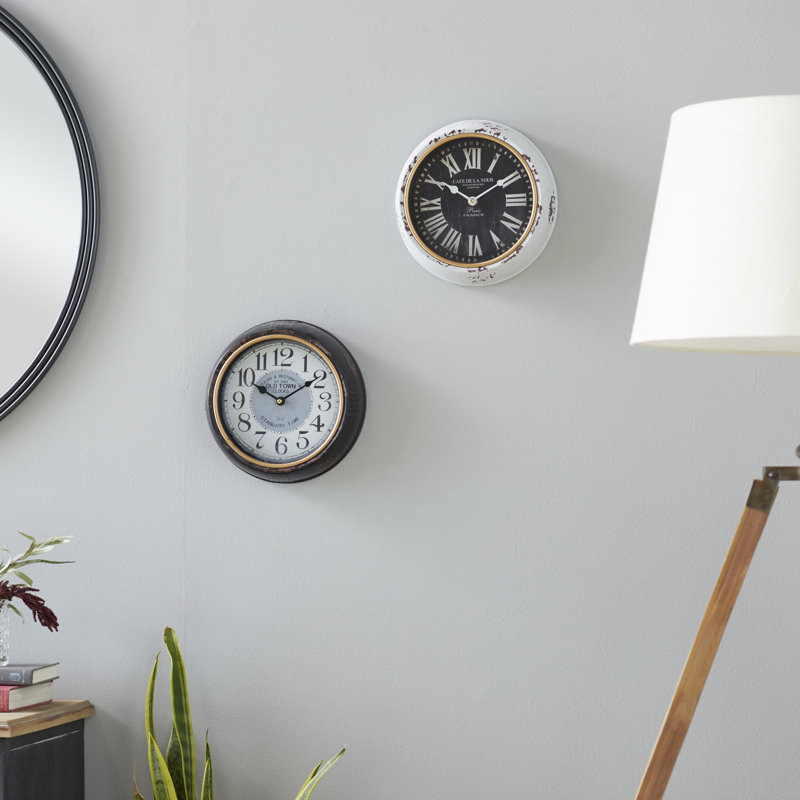 Cardona Metal Wall Clock