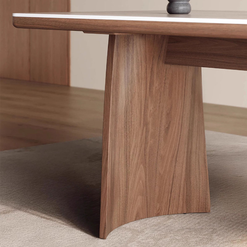 Leist, 29.5"H x 62.9"L x 31.4"W