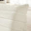 Siège moderne en chenille blanc ergonomique pour appartement. Tissu doux, base antidérapante. Revêtement de sol en mousse, espaces de vie. Support suffisant, tissu de base.