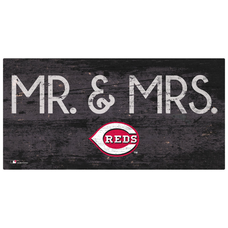 Wall Decor, Reds