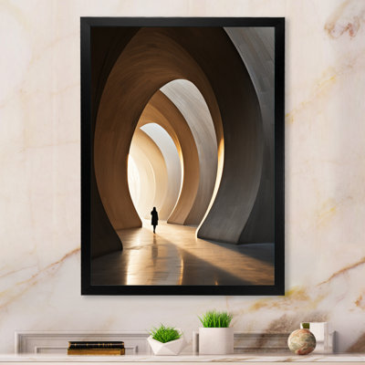 " Beige Tunnel Silent Symphony "