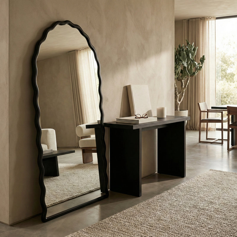 Miroir mural arqué pour salle de bain et coiffeuse Wavy, Noir