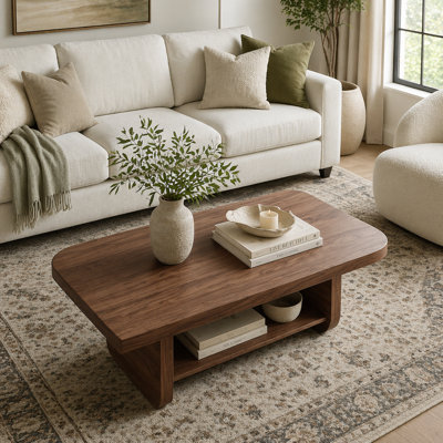 Table basse à finition grain de bois noyer avec tablette de rangement inférieure
