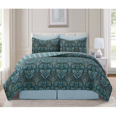 Bailey Blue Quilt Set