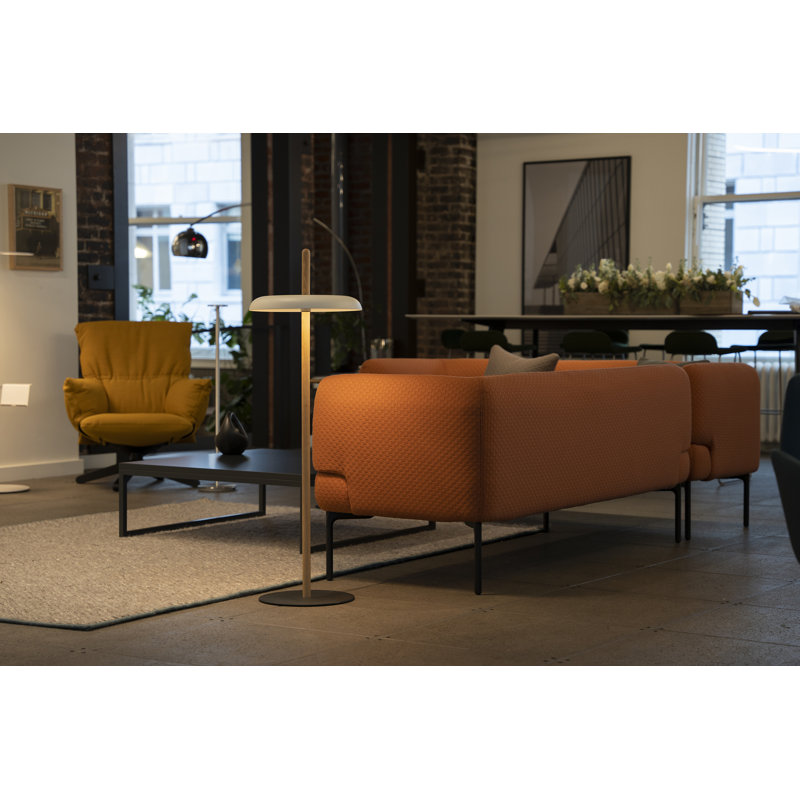 Nivél Floor Lamp, White Oak, White