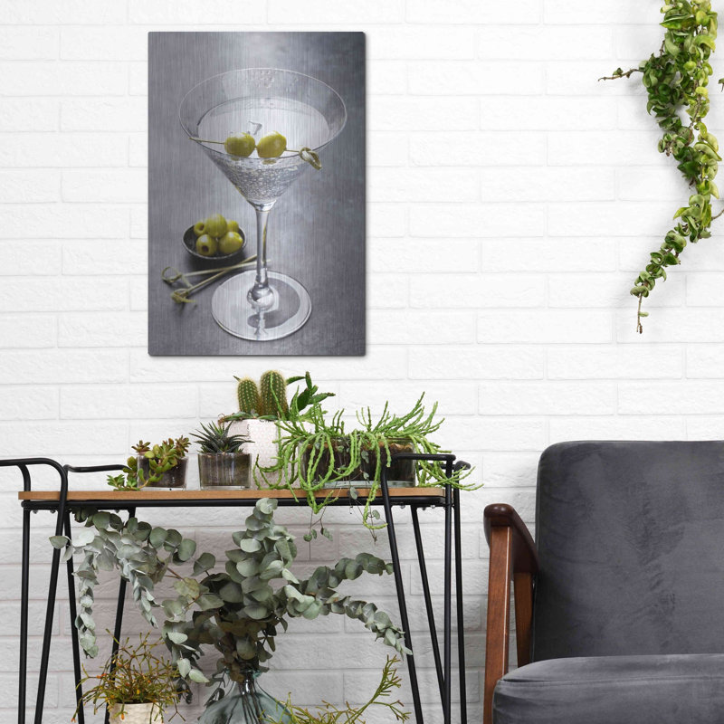 «Dirty Martini» par Luxe Metal Portfolio, H 16 po x l 12 po