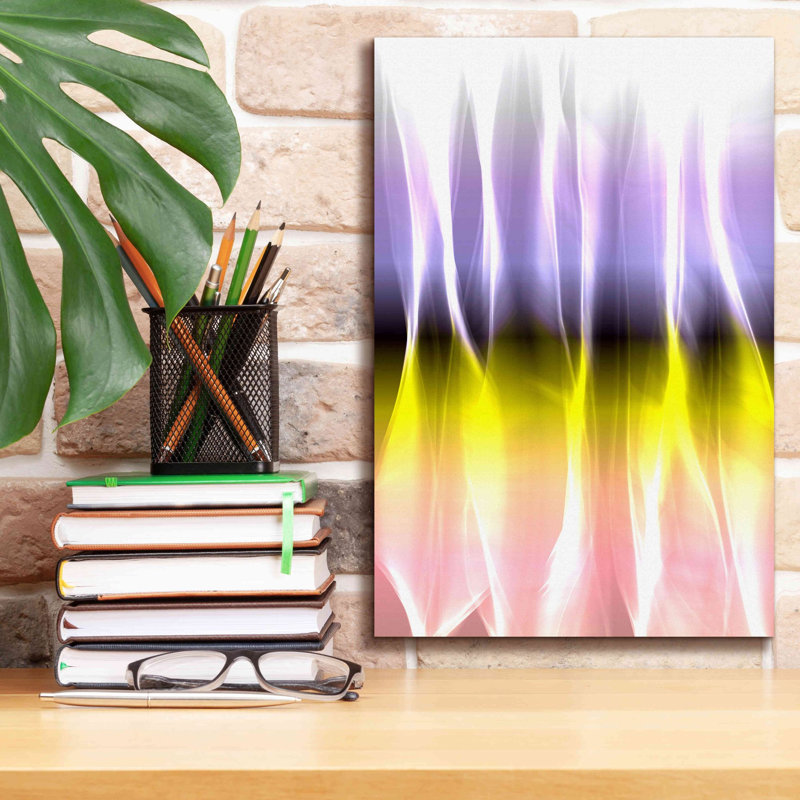 «Mysterious Light 3» par Irena Orlov, estampe numérique sur toile, 12 po x 18 po, H 18 po x l 12 po x P 0,75 po