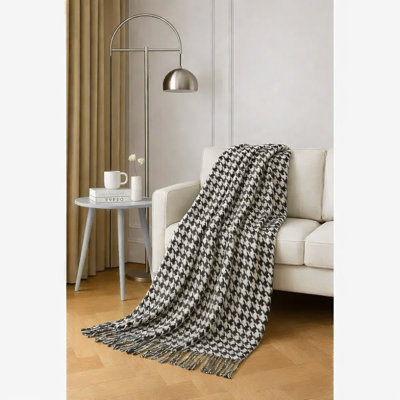 Jeté classique pied-de-poule noir et blanc avec frange 50 po x 60 po