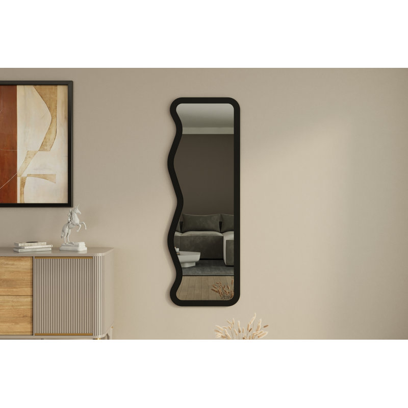 Bisou Wavy Wall Mirror, Black