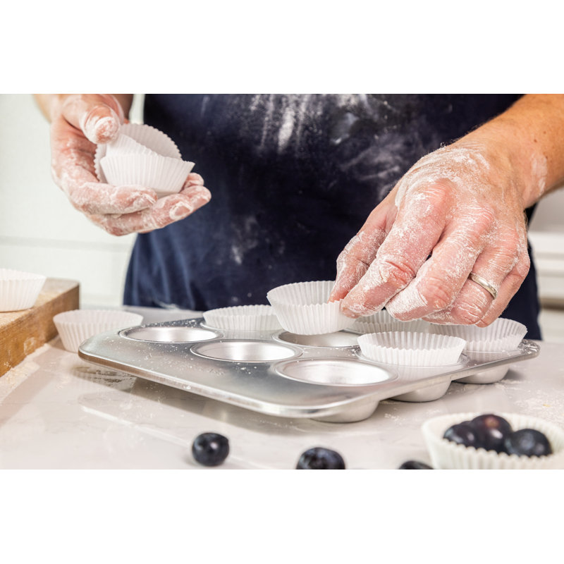 MasterClass Recycled Aluminium 9 Cup Aluminum Muffin Pan with Lid