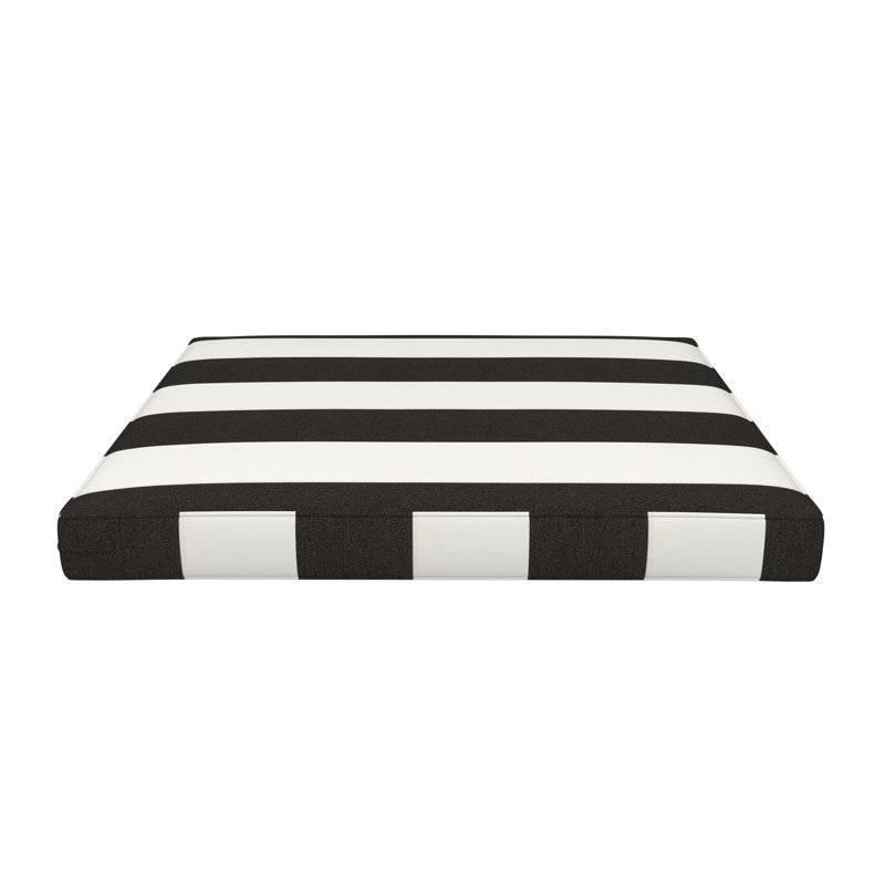 Coussin de siège pour repose-pieds Sunbrella®, Cabana classique à rayures noires Sunbrella®, 20 po x 22 po