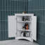 Armoire de coin triangulaire avec tablettes réglables et portes élégantes-688242962