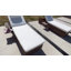 Chaise longue d'extérieur en osier inclinable avec table d'appoint et coussins-819371124